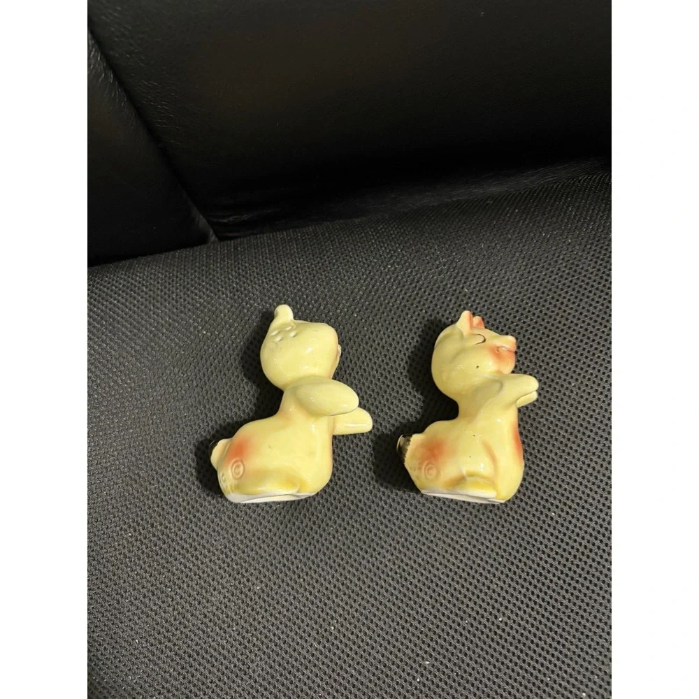 Van Tellingen Salt Pepper Shakers Bunny Hug Yellow Vintage MCM Kitsch 1950s